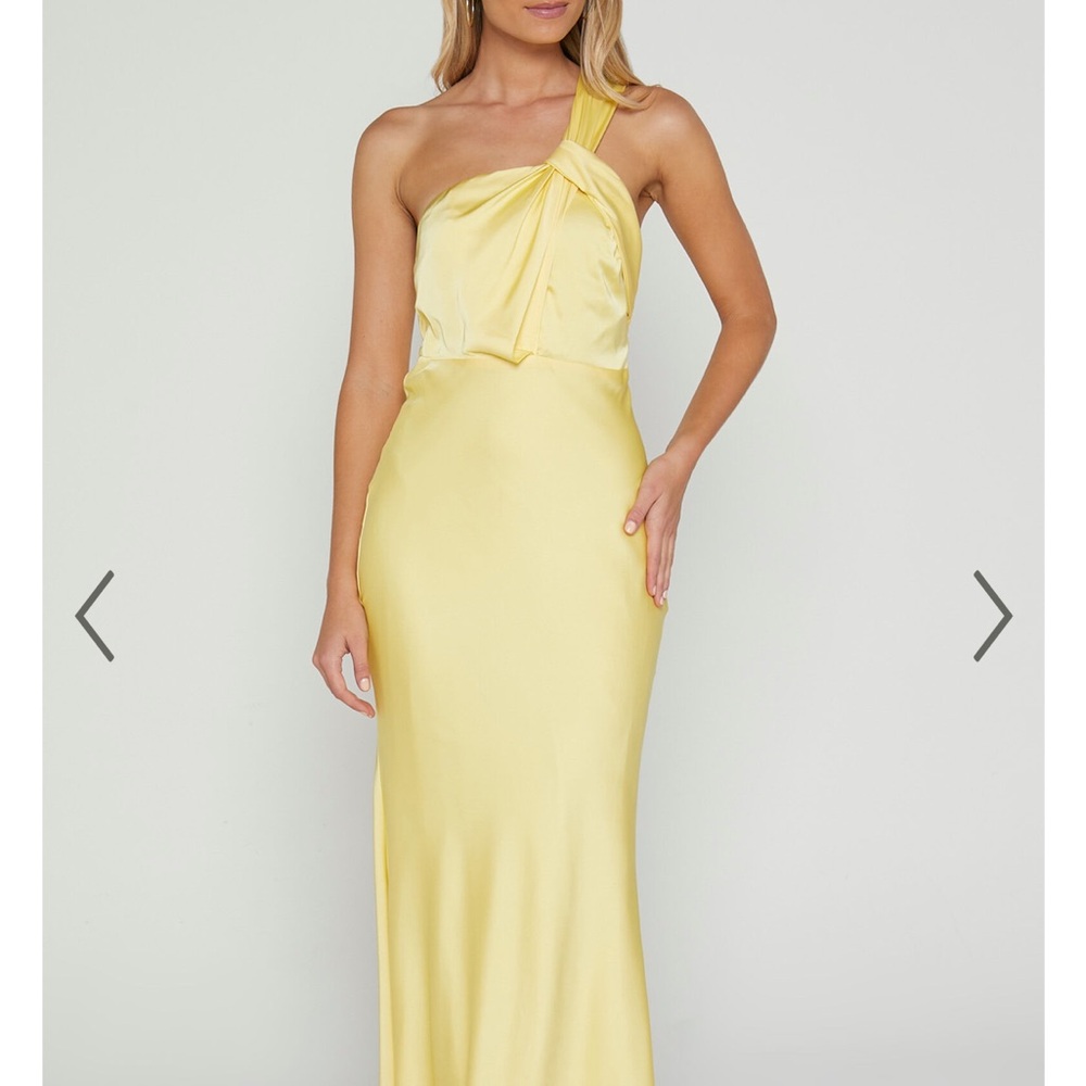 Elegant Yellow One-Shoulder Dress